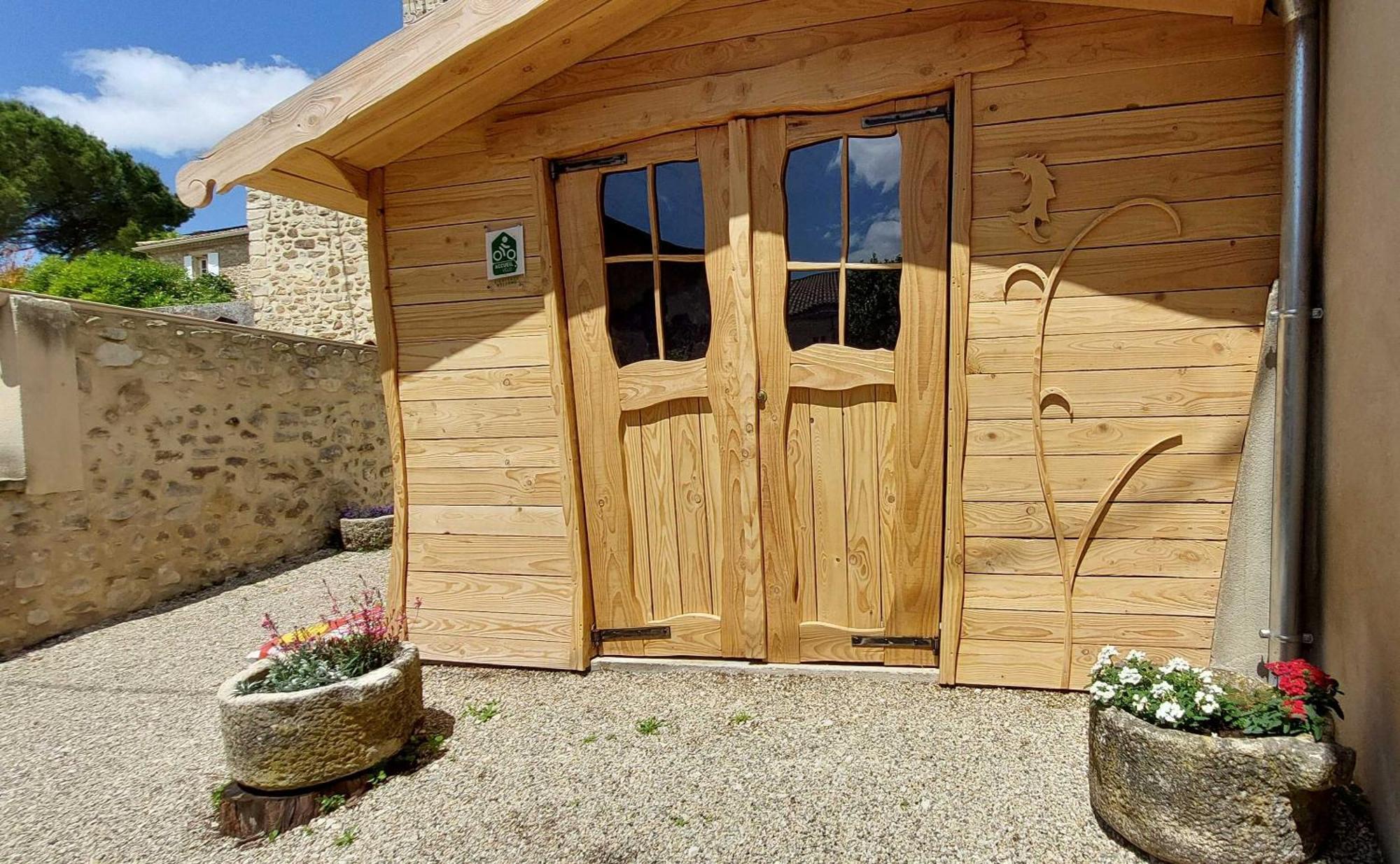 La Maison Wisteria Saint-Pantaléon-les-Vignes Extérieur photo